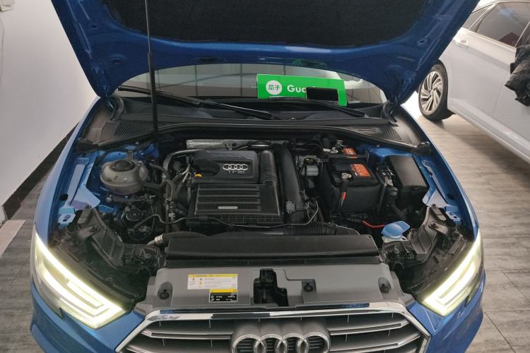 Used Audi A3 2020 Sportback 35 TFSI Fashion Edition China VI Emission Standard Engine Bay
