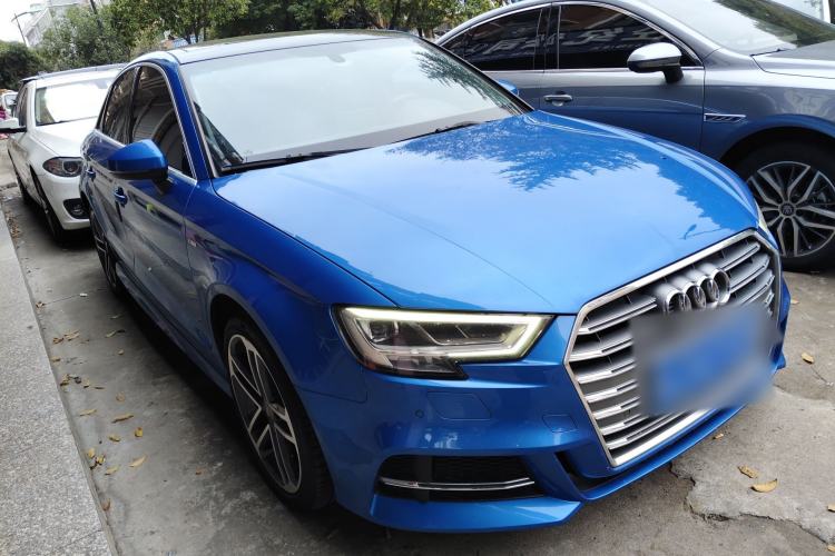 Used Audi A3 2020 Limousine 35 TFSI Sporty Version China VI Front Right 45 Deg