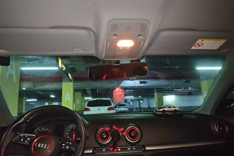 Used Audi A3 2020 Sportback 35 TFSI Ambition China VI Headliner