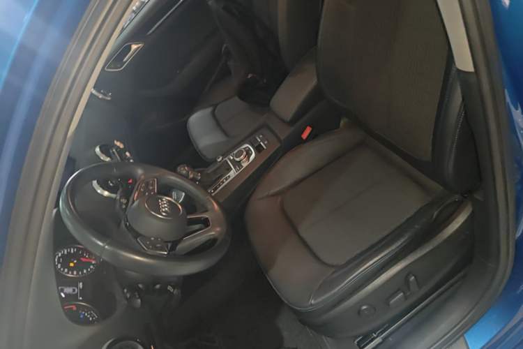 Used Audi A3 2020 Limousine 35 TFSI Fashion Edition China VI Emission Standard Left Front Seat