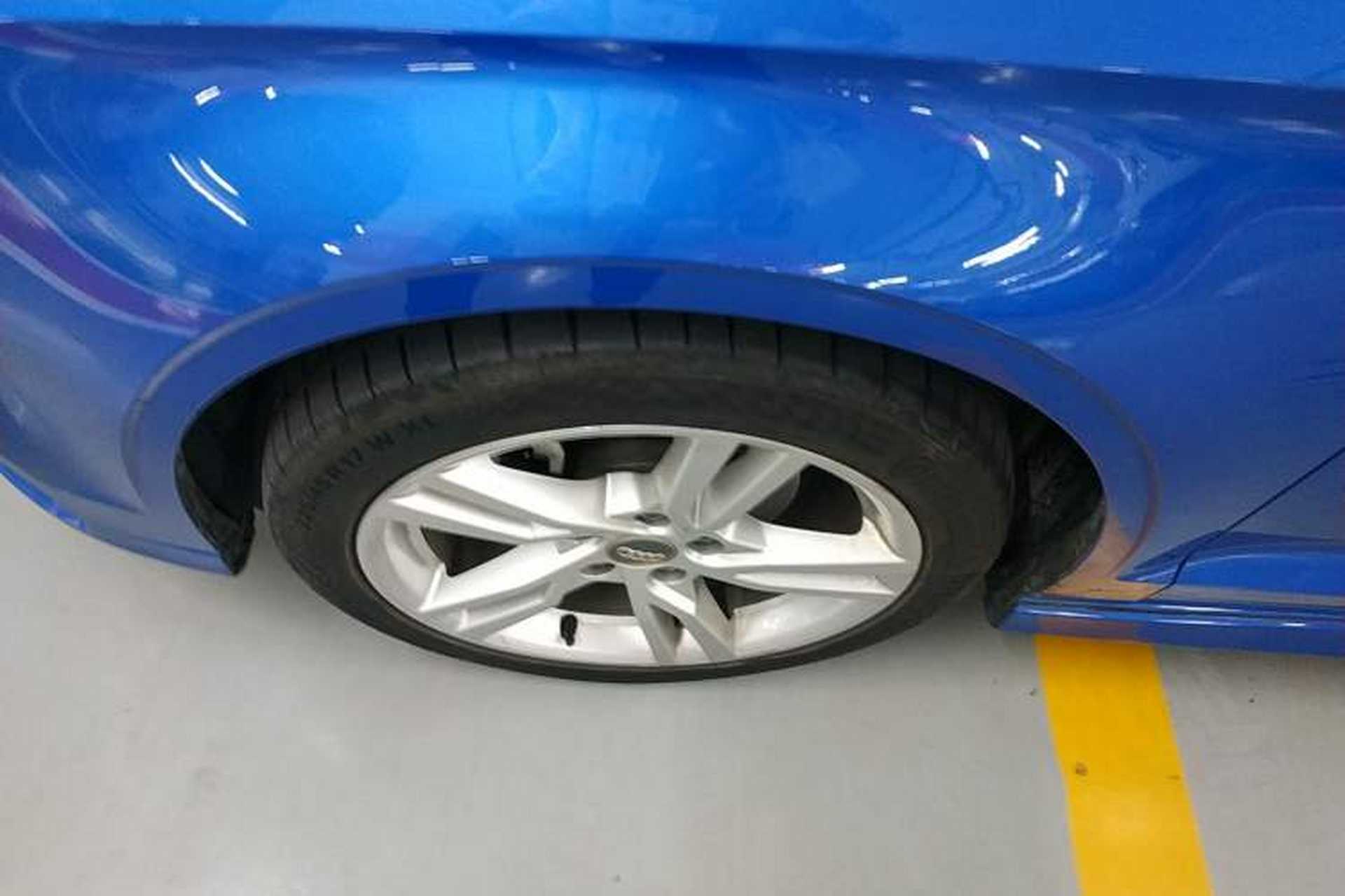 Used Audi A3 2020 Limousine 35 TFSI Fashion Edition China VI Emission Standard Left Front Wheel Hub