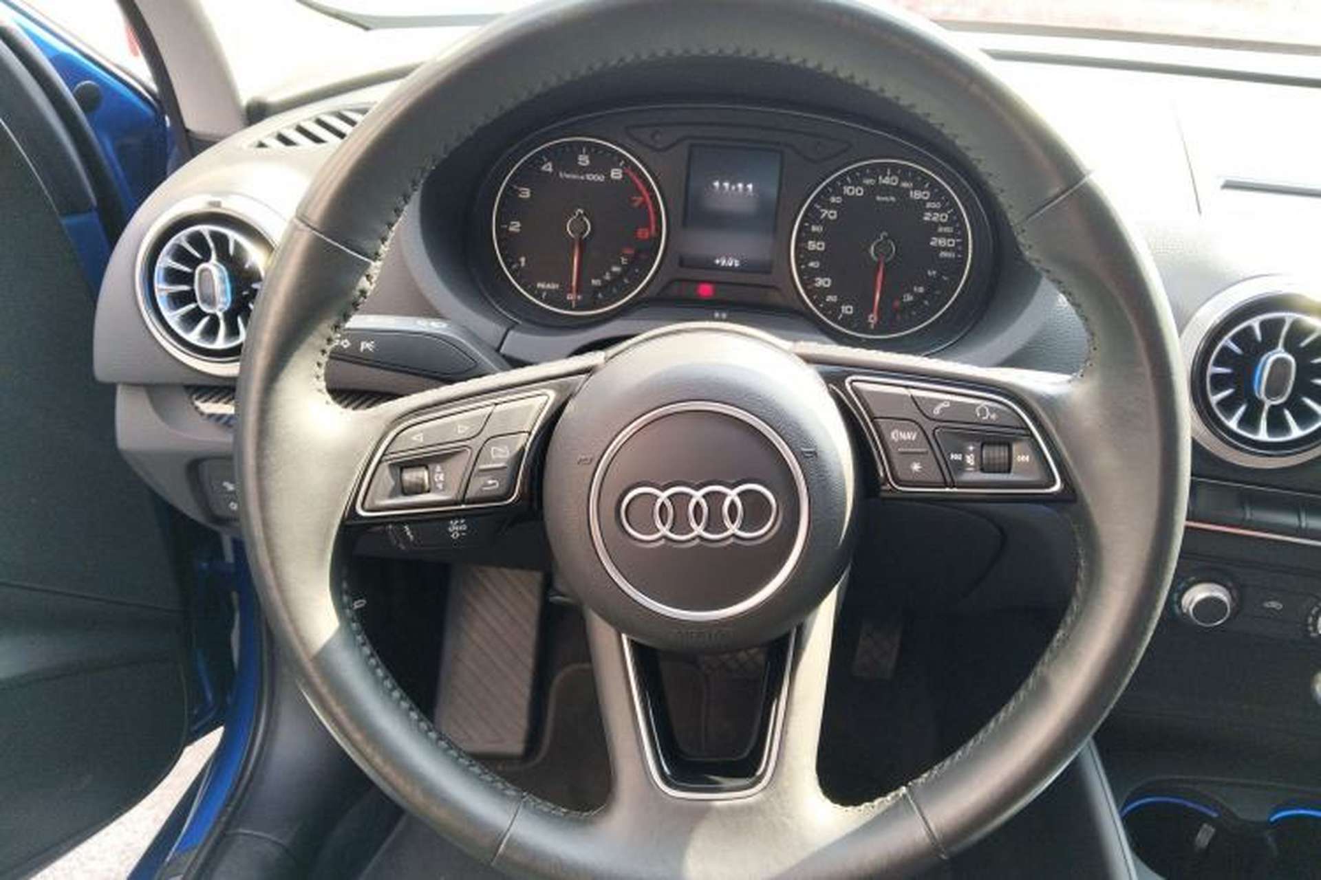 Used Audi A3 2020 Limousine 35 TFSI Fashion Edition China VI Emission Standard Steering Wheel