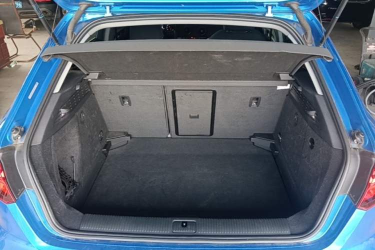 Used Audi A3 2020 Sportback 35 TFSI Sporty Model China VI Trunk