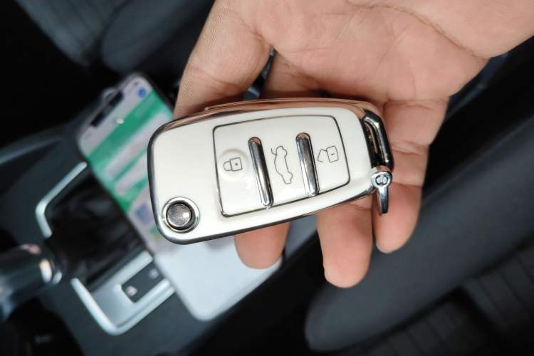 Used Audi A3 2020 Limousine 35 TFSI Sporty Version China VI Vehicle Key