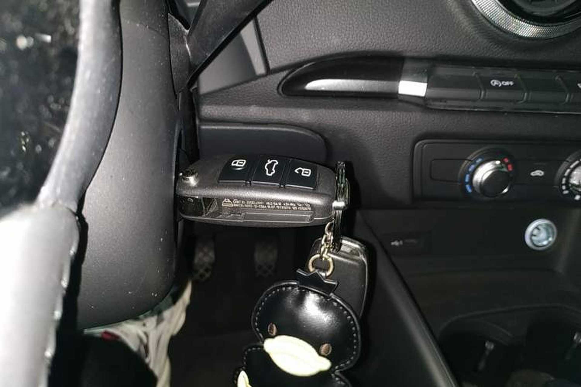 Used Audi A3 2020 Limousine 35 TFSI Fashion Edition China VI Emission Standard Vehicle Key