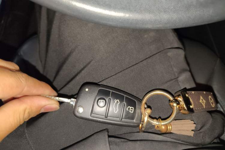 Used Audi A3 2020 Limousine 35 TFSI Fashion Edition China VI Emission Standard Vehicle Key