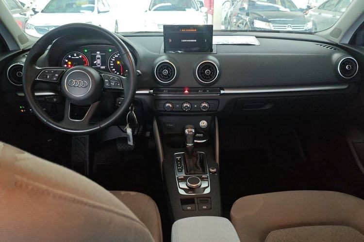 Used Audi A3 2020 Restyled Limousine 35 TFSI Ambition Version China VI Center Console