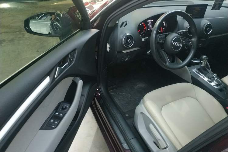 Used Audi A3 2020 Sportback 35 TFSI Ambition China VI Interior 2