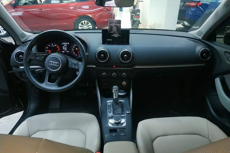 Used Audi A3 2020 Sportback 35 TFSI Ambition China VI Interior 3