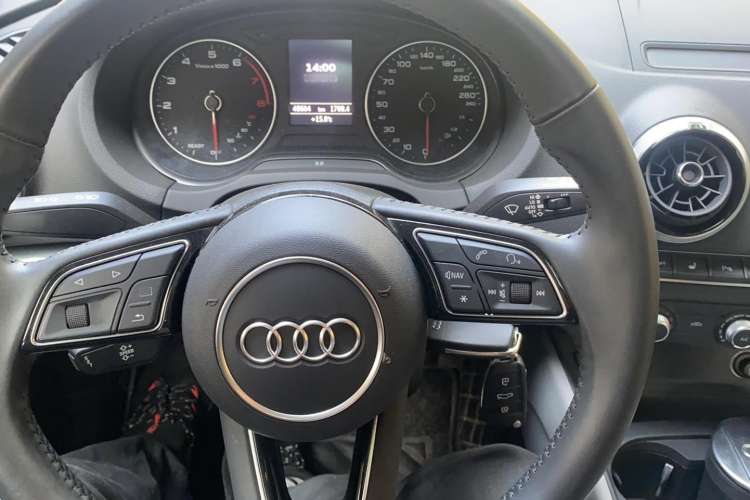 Used Audi A3 2020 Sportback 35 TFSI Fashion Edition China VI Emission Standard Interior 4