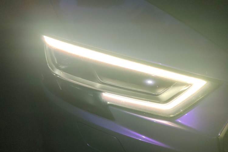 Used Audi A3 2020 Sportback 35 TFSI Fashion Edition China VI Emission Standard Right Front Headlight