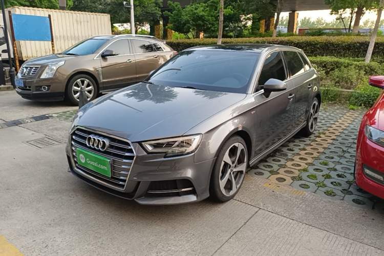 Used Audi A3 2020 Sportback 35 TFSI Fashion Edition China VI Emission Standard Guazi used car, China used car export, Used car for sale, Used  cars, Cheapest cars for sale