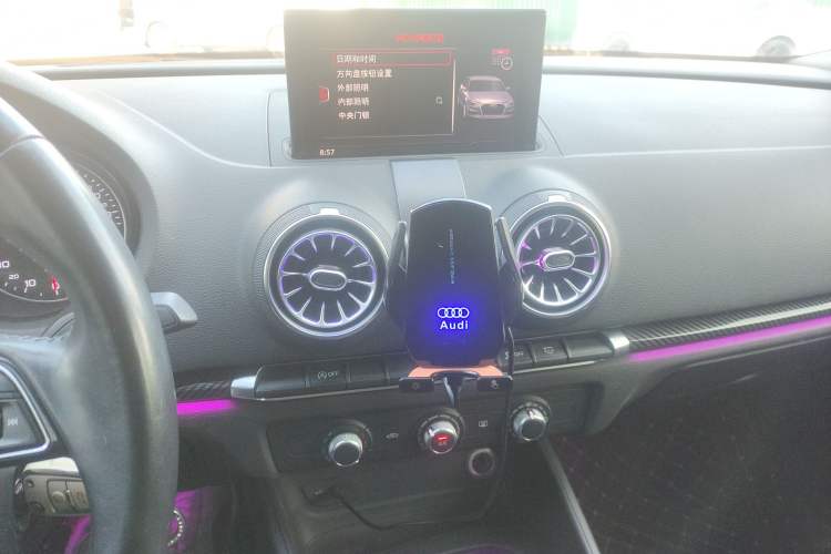 Used Audi A3 2020 Restyled Limousine 35 TFSI Ambition Version China VI Audio And AC Panel