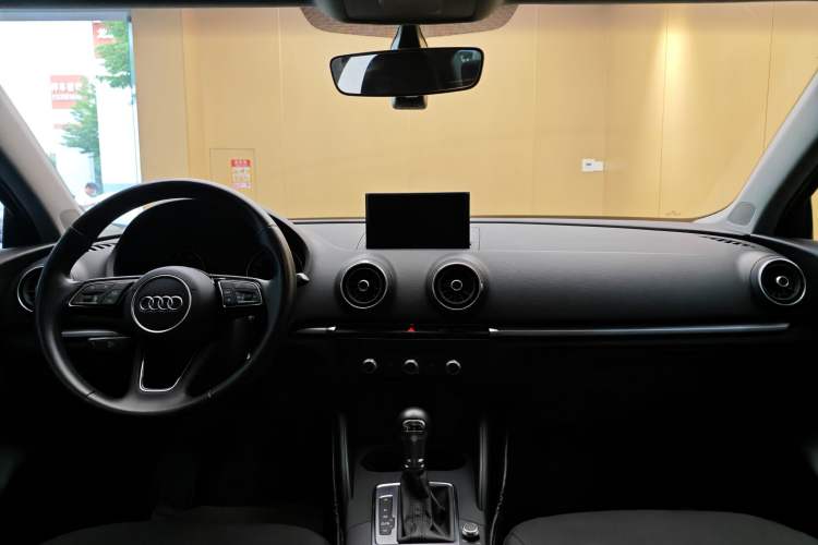 Used Audi A3 2020 Limousine 35 TFSI Ambition China VI Audio And AC Panel