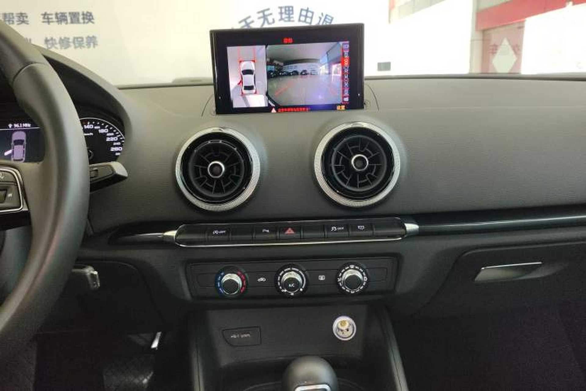 Used Audi A3 2020 Sportback 35 TFSI Fashion Edition China VI Emission Standard Audio And AC Panel