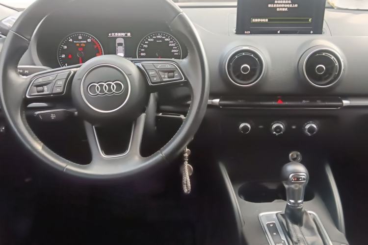 Used Audi A3 2020 Sportback 35 TFSI Ambition China VI Center Console
