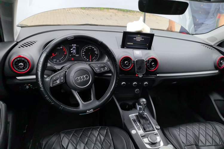 Used Audi A3 2020 Restyled Limousine 35 TFSI Ambition Version China VI Center Console