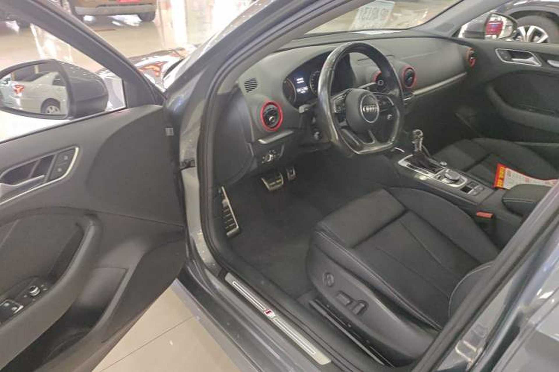 Used Audi A3 2020 Limousine 35 TFSI Sporty Version China VI Driver Seat