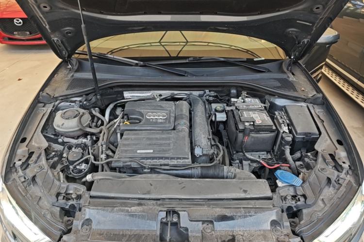 Used Audi A3 2020 Limousine 35 TFSI Fashion Edition China VI Emission Standard Engine Bay