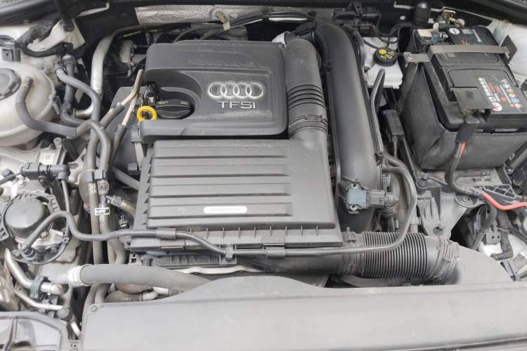 Used Audi A3 2020 Limousine 35 TFSI Fashion Edition China VI Emission Standard Engine Bay
