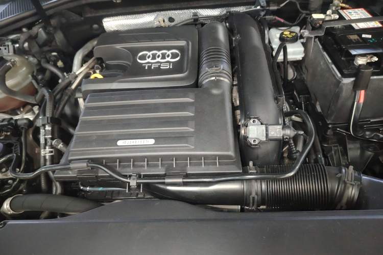 Used Audi A3 2020 Limousine 35 TFSI Fashion Edition China VI Emission Standard Engine Bay