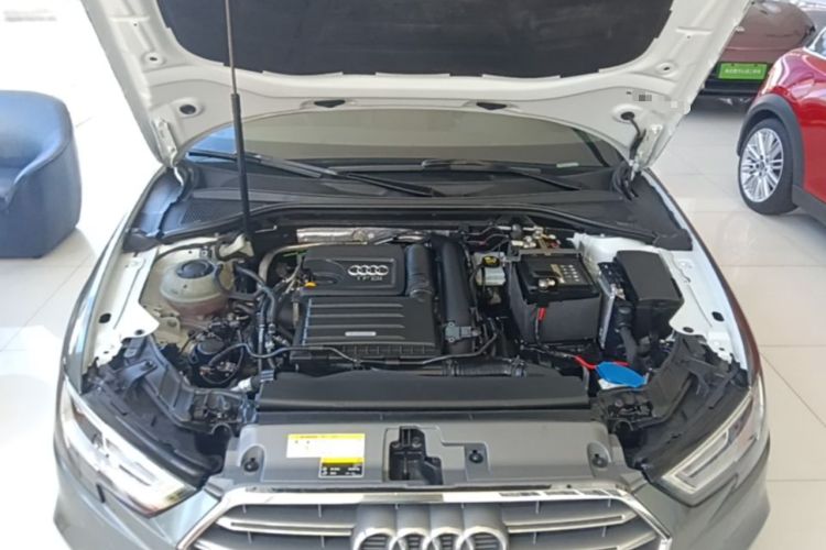 Used Audi A3 2020 Sportback 35 TFSI Fashion Edition China VI Emission Standard Engine Bay