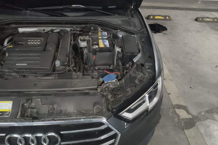 Used Audi A3 2020 Restyled Sportback 35 TFSI Entry-Level China VI Emission Standard Engine Bay Left