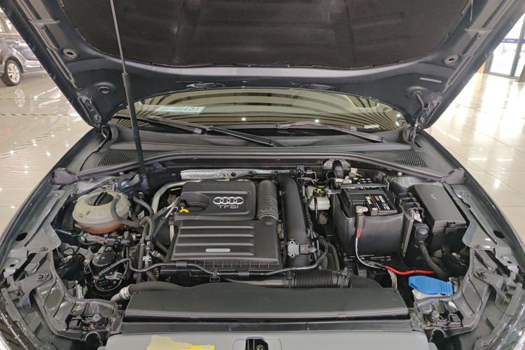 Used Audi A3 2020 Limousine 35 TFSI Sporty Version China VI Engine Bay