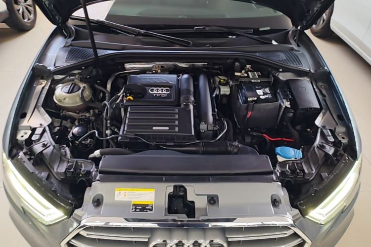 Used Audi A3 2020 Limousine 35 TFSI Sporty Version China VI Engine Bay