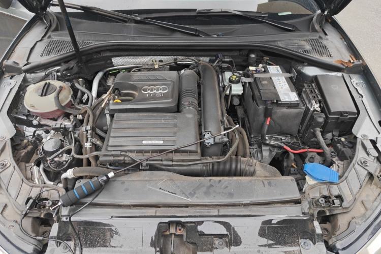 Used Audi A3 2020 Sportback 35 TFSI Fashion Edition China VI Emission Standard Engine Bay