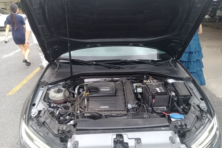 Used Audi A3 2020 Limousine 35 TFSI Fashion Edition China VI Emission Standard Engine Bay