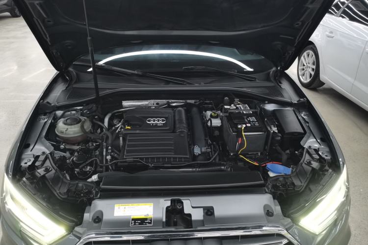 Used Audi A3 2020 Sportback 35 TFSI Fashion Edition China VI Emission Standard Engine Bay