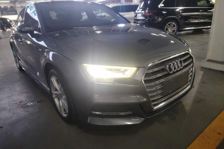 Used Audi A3 2020 Limousine 35 TFSI Fashion Edition China VI Emission Standard Exterior 1