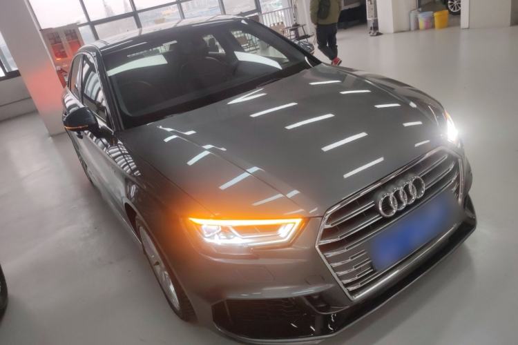 Used Audi A3 2020 Limousine 35 TFSI Fashion Edition China VI Emission Standard Front Right 45 Deg