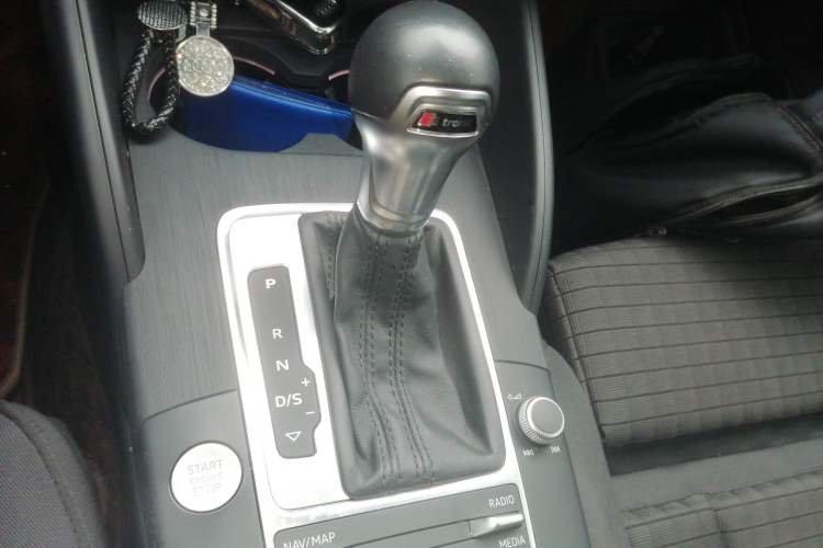 Used Audi A3 2020 Sportback 35 TFSI Sporty Model China VI Gear Lever