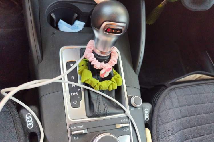 Used Audi A3 2020 Sportback 35 TFSI Ambition China VI Gear Lever