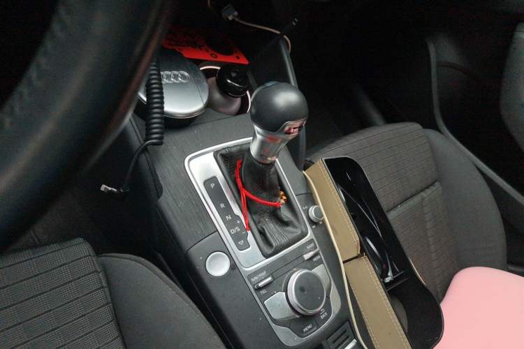 Used Audi A3 2020 Limousine 40 TFSI Sporty Version China VI Gear Lever