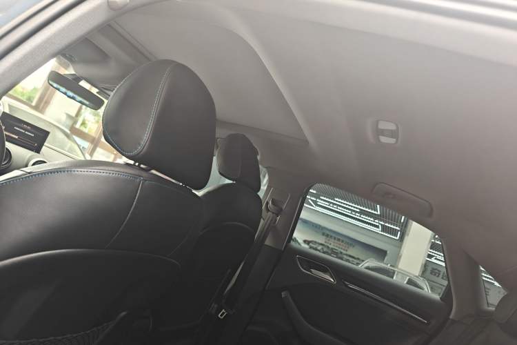 Used Audi A3 2020 Limousine 35 TFSI Fashion Edition China VI Emission Standard Headliner