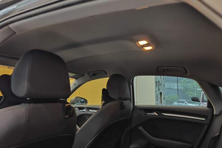 Used Audi A3 2020 Limousine 35 TFSI Ambition China VI Headliner
