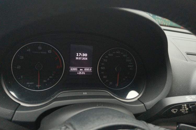 Used Audi A3 2020 Limousine 40 TFSI Sporty Version China VI Instrument Cluster