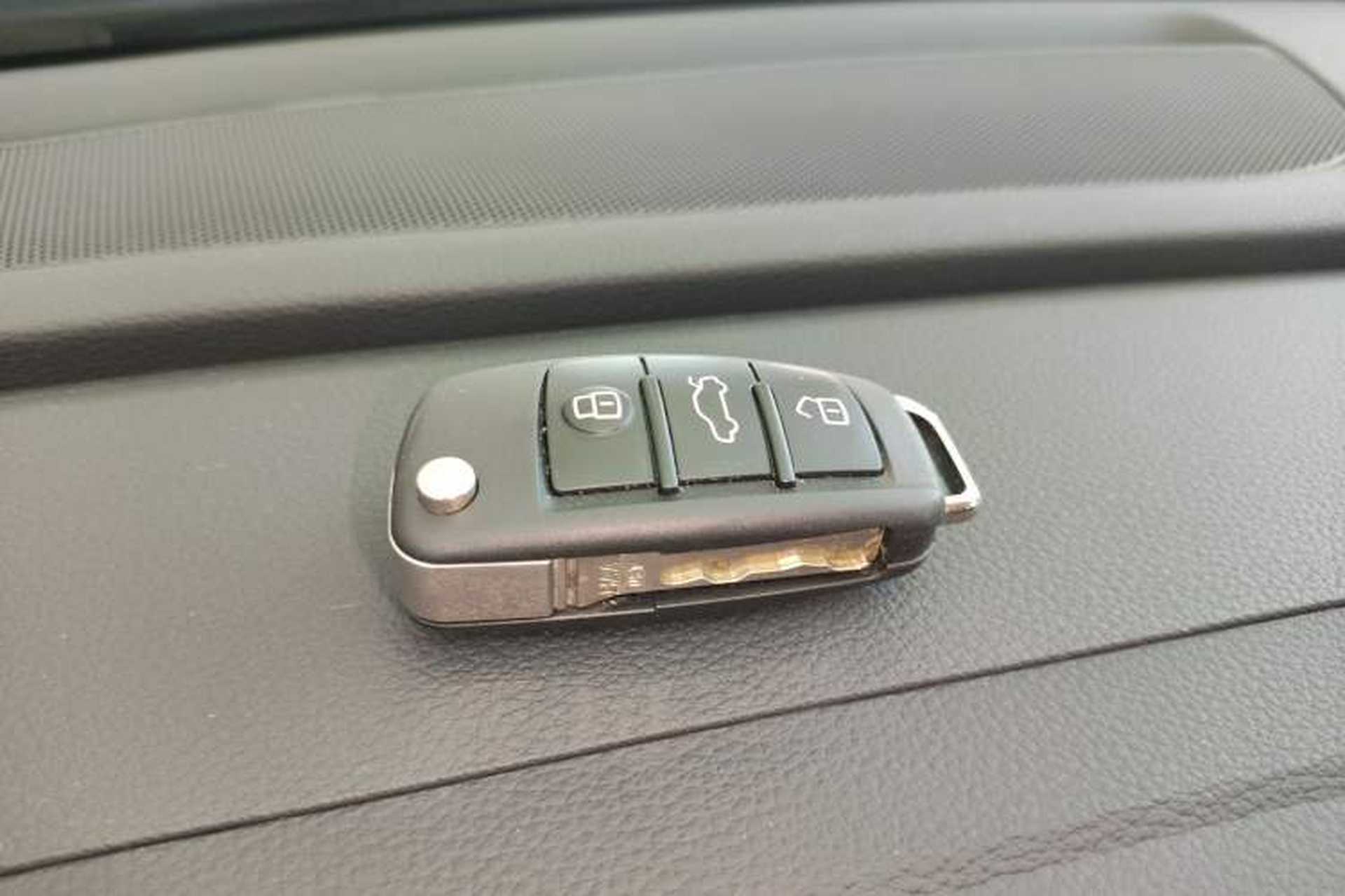 Used Audi A3 2020 Sportback 35 TFSI Fashion Edition China VI Emission Standard Interior 1
