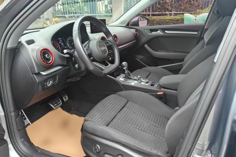 Used Audi A3 2020 Limousine 40 TFSI Sporty Version China VI Interior 2