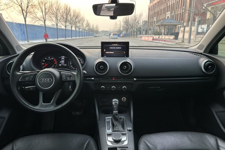 Used Audi A3 2020 Limousine 35 TFSI Fashion Edition China VI Emission Standard Interior 4