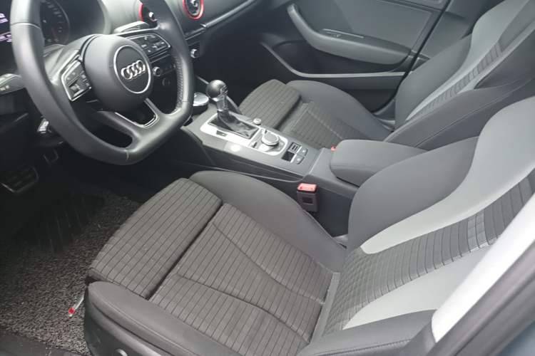 Used Audi A3 2020 Limousine 35 TFSI Sporty Version China VI Left Front Seat