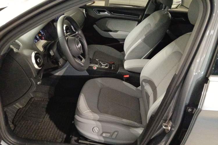 Used Audi A3 2020 Limousine 35 TFSI Fashion Edition China VI Emission Standard Left Front Seat