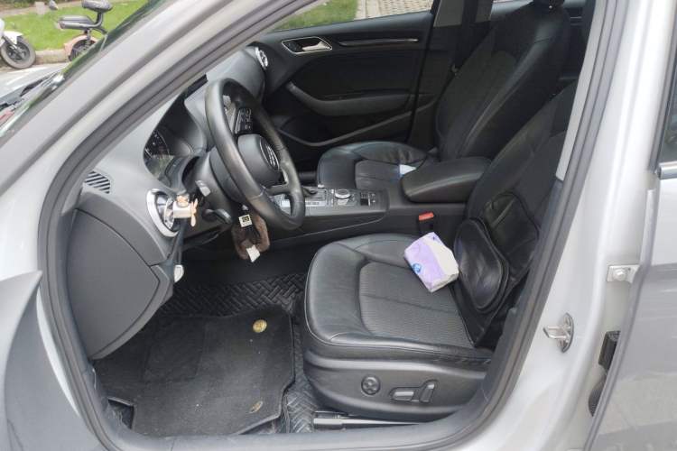 Used Audi A3 2020 Limousine 35 TFSI Fashion Edition China VI Emission Standard Left Front Seat