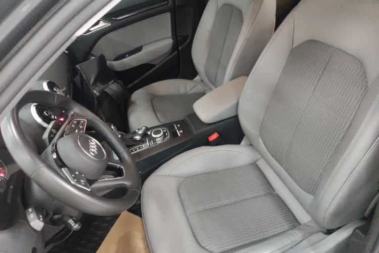 Used Audi A3 2020 Limousine 35 TFSI Fashion Edition China VI Emission Standard Left Front Seat