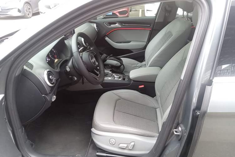 Used Audi A3 2020 Limousine 35 TFSI Fashion Edition China VI Emission Standard Left Front Seat