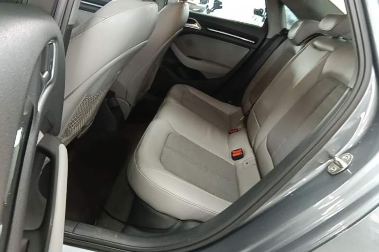 Used Audi A3 2020 Limousine 35 TFSI Fashion Edition China VI Emission Standard Left Rear Seat