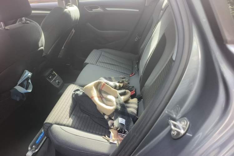 Used Audi A3 2020 Sportback 35 TFSI Sporty Model China VI Left Rear Seat
